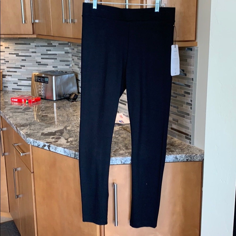 Cabi zip back leggings NWT - size M
